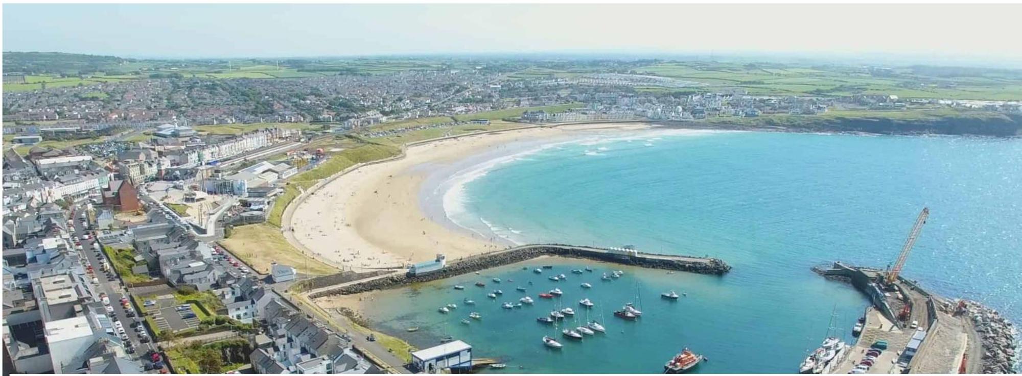 Апартаменти 1 Dunluce Park - Portrush By The Sea Екстер'єр фото